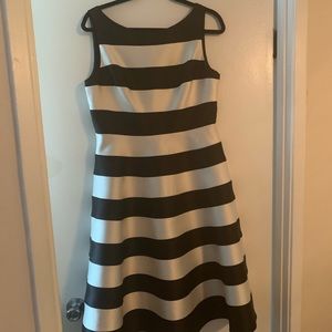 Adrianna Papell- Black and White dress